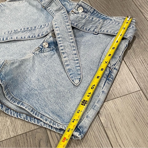 Express Super High Rise Midi Denim Shorts Women’s Size 6 R Mom Jean Belted Jorts - Picture 10 of 13